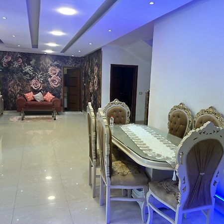 Vila Fakhra Balhzam Alakhdr Villa Sheikh Zayed City Exterior photo